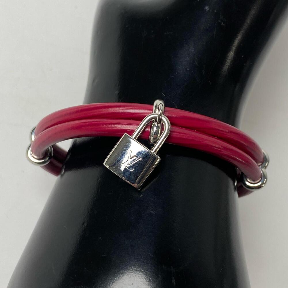 LOUIS VUITTON Red Leather Charm Bracelet - Picture 8 of 11